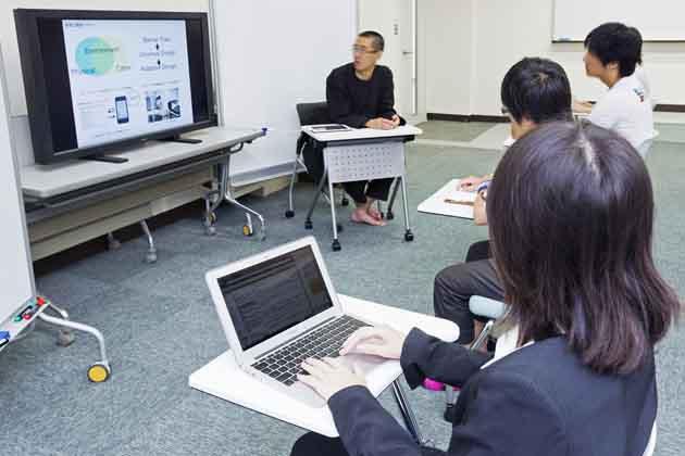 国立大学法人徳島大学様の納入事例／【ＩＣＴレクチャー】大型ディスプレイを使用したレクチャー